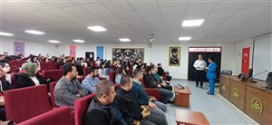 PROF. DR. ROZİBİ XOJİEVA’DAN DUTAR DİNLETİSİ 