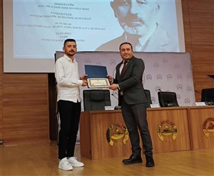 Türk Dili ve Edebiyatı Bölümü tarafından İstikbalin Şiiri İstiklal Marşı isimli öğrenci paneli yapıldı.