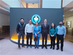 PROF. DR. ROZİBİ XOJİEVA’DAN DUTAR DİNLETİSİ 