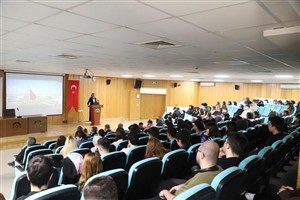 ASÜ’de Mehmet kif Ersoy ve İstiklal Marşı Konuşuldu