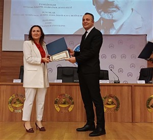 Türk Dili ve Edebiyatı Bölümü tarafından İstikbalin Şiiri İstiklal Marşı isimli öğrenci paneli yapıldı.